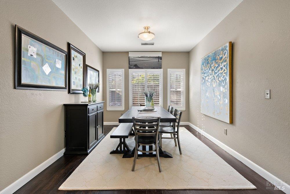 Detail Gallery Image 9 of 42 For 387 Allen Way, Benicia,  CA 94510 - 4 Beds | 2/1 Baths