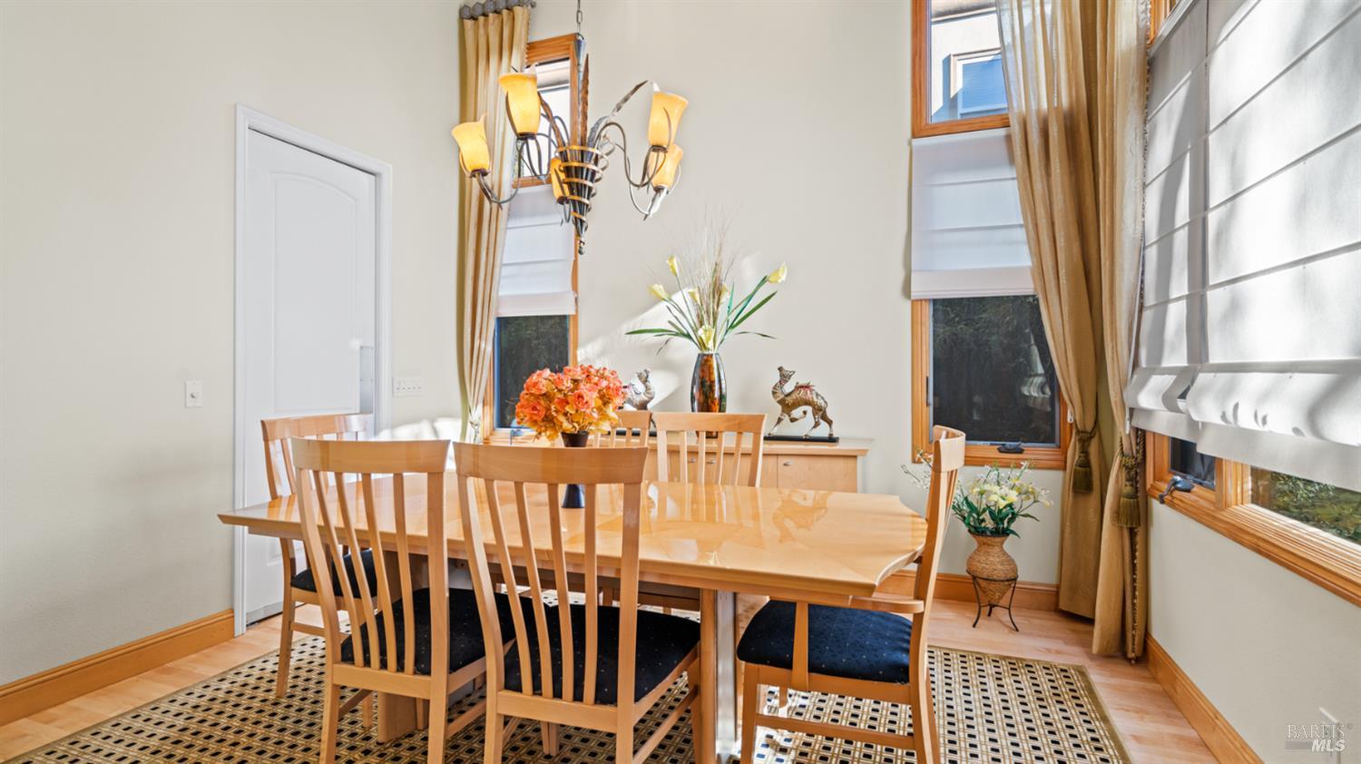 Detail Gallery Image 9 of 83 For 5304 Ravenridge Pl, Fairfield,  CA 94534 - 4 Beds | 4 Baths