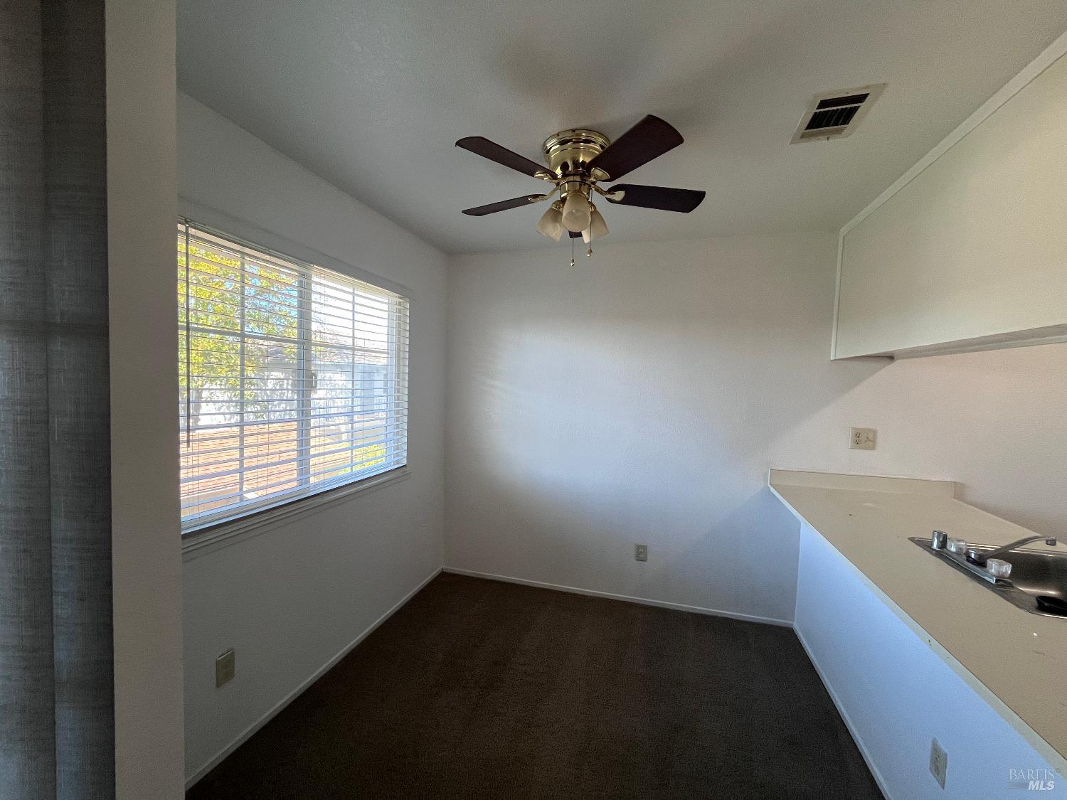 Detail Gallery Image 4 of 12 For 1217 Dana Dr, Fairfield,  CA 94533 - – Beds | – Baths