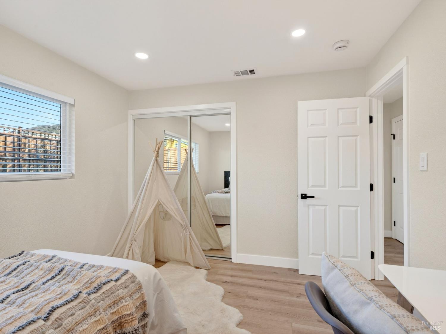 Detail Gallery Image 18 of 43 For 138 Dieninger St, Vallejo,  CA 94589 - 3 Beds | 2 Baths