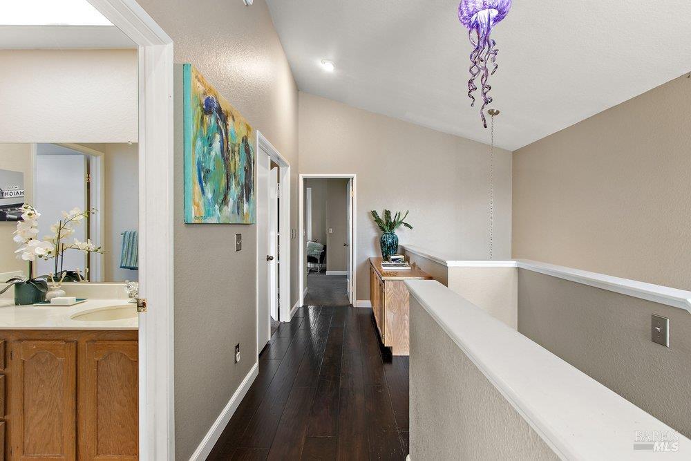 Detail Gallery Image 20 of 42 For 387 Allen Way, Benicia,  CA 94510 - 4 Beds | 2/1 Baths