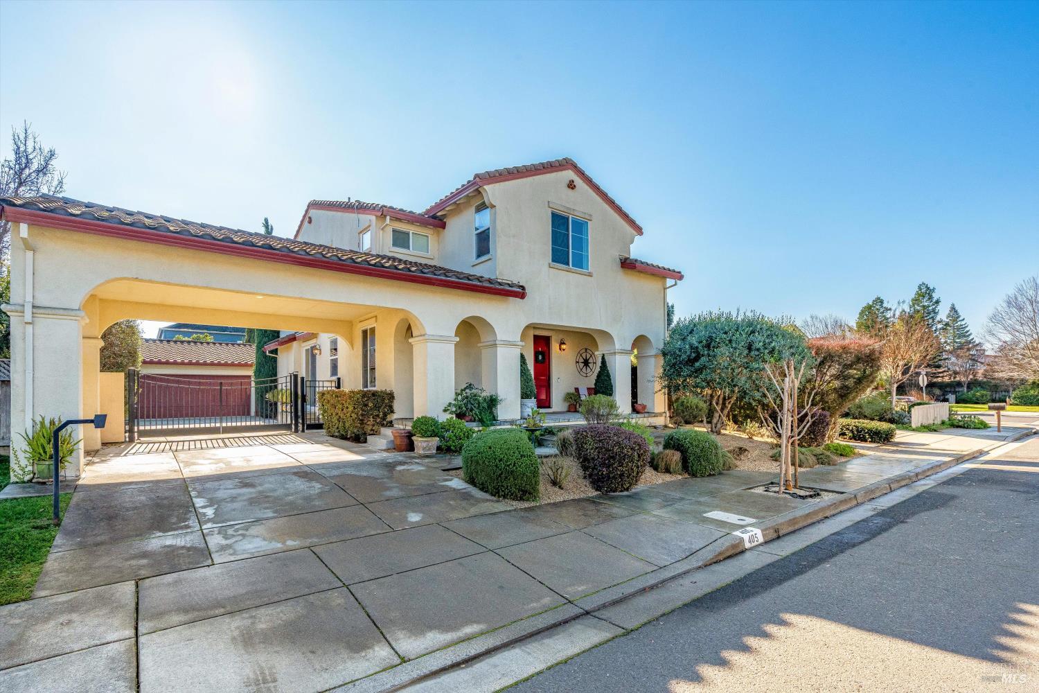 Detail Gallery Image 39 of 60 For 405 Brockman Ln, Sonoma,  CA 95476 - 4 Beds | 3 Baths