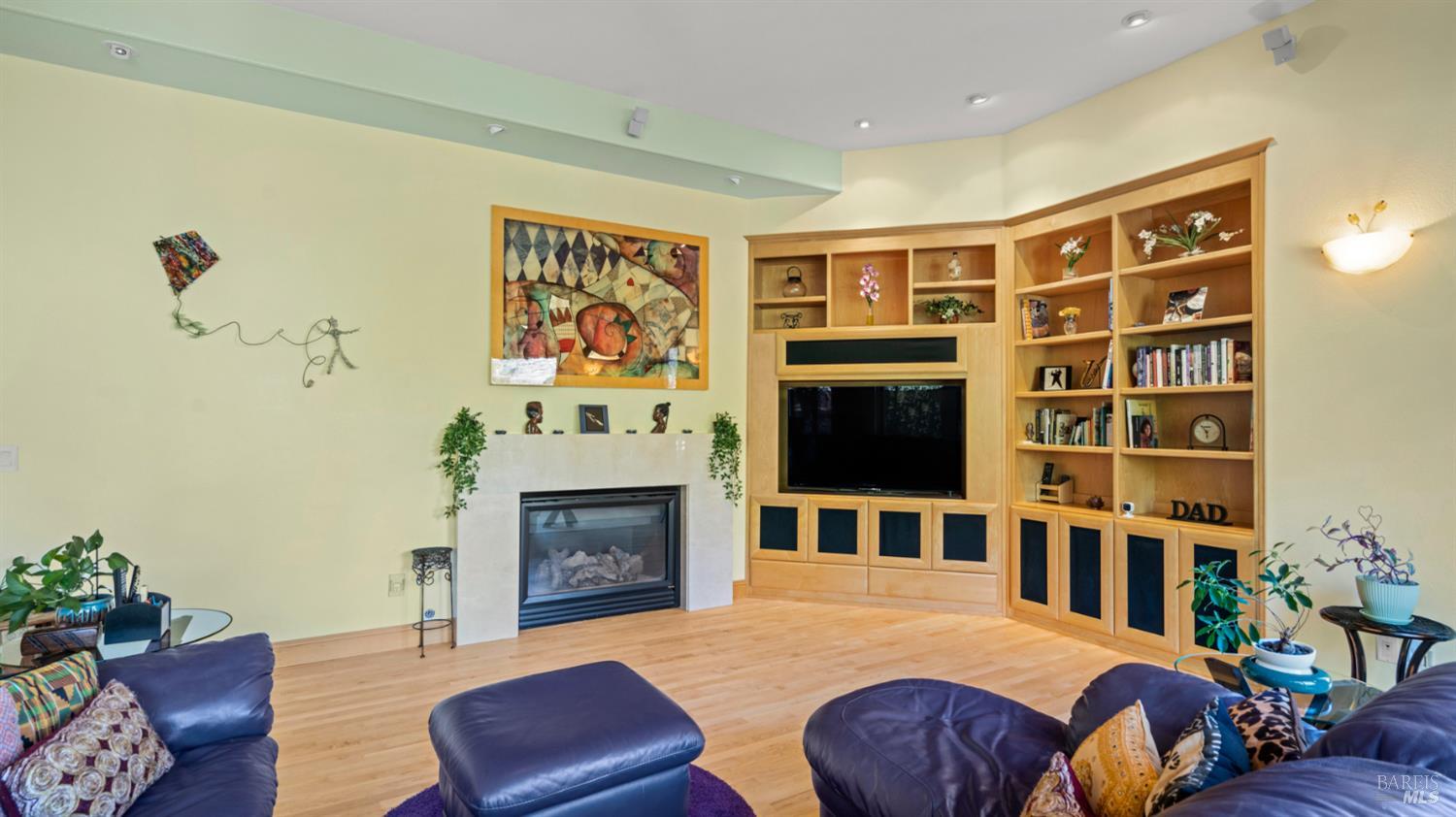 Detail Gallery Image 15 of 83 For 5304 Ravenridge Pl, Fairfield,  CA 94534 - 4 Beds | 4 Baths