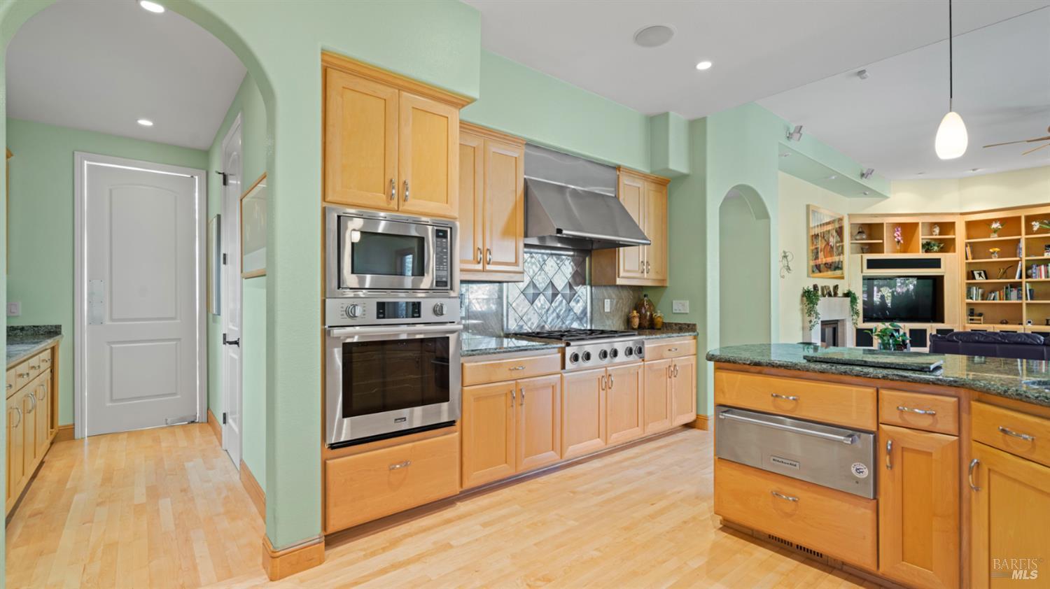 Detail Gallery Image 21 of 83 For 5304 Ravenridge Pl, Fairfield,  CA 94534 - 4 Beds | 4 Baths