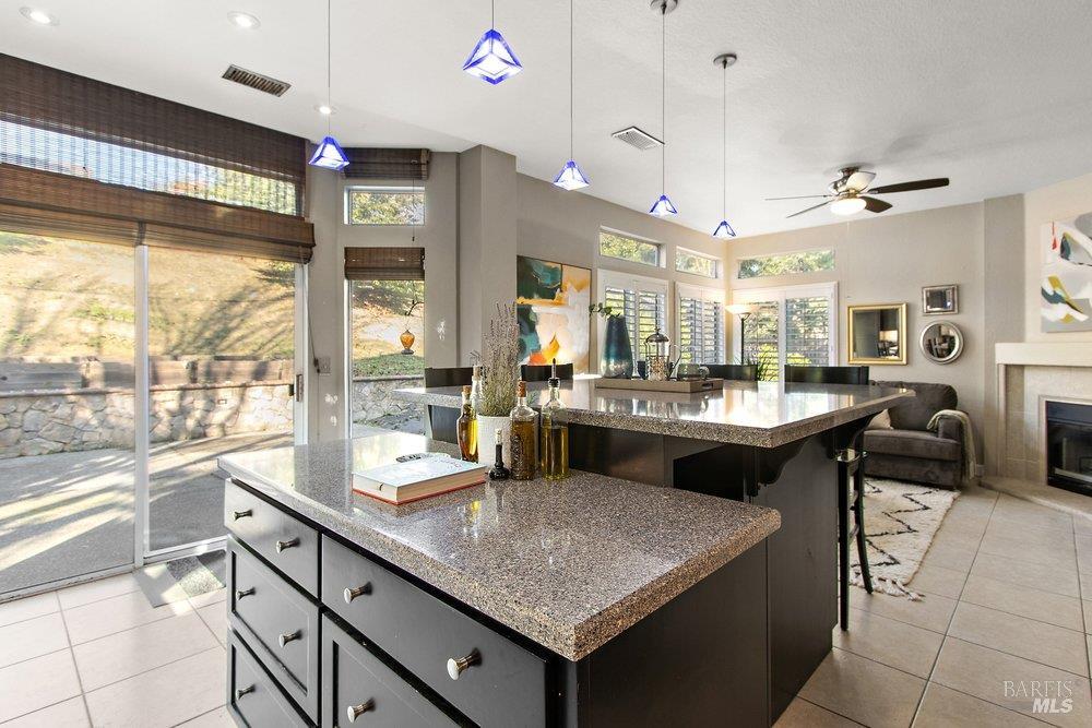 Detail Gallery Image 15 of 42 For 387 Allen Way, Benicia,  CA 94510 - 4 Beds | 2/1 Baths