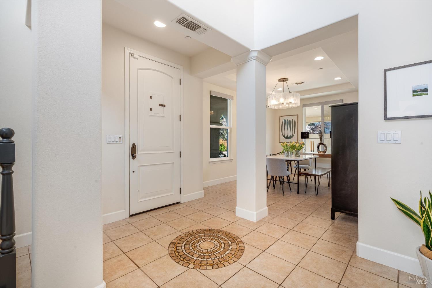 Detail Gallery Image 10 of 60 For 405 Brockman Ln, Sonoma,  CA 95476 - 4 Beds | 3 Baths