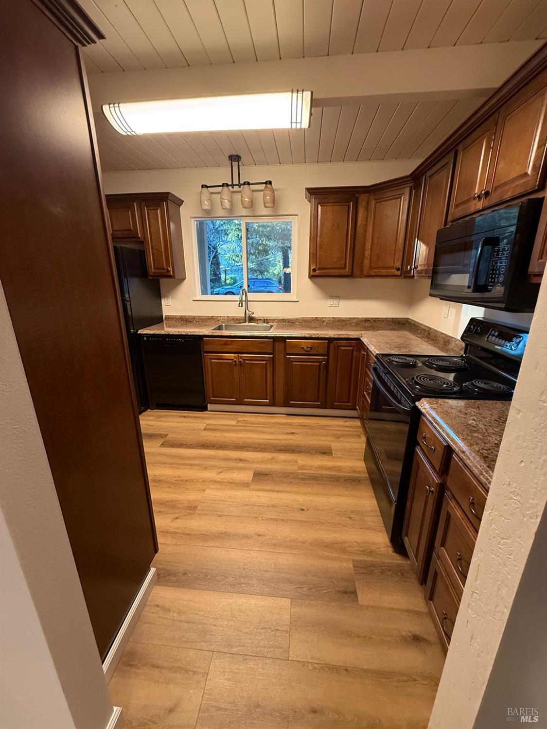 Detail Gallery Image 19 of 67 For 1290 Adobe Canyon Rd, Kenwood,  CA 95452 - 3 Beds | 3 Baths