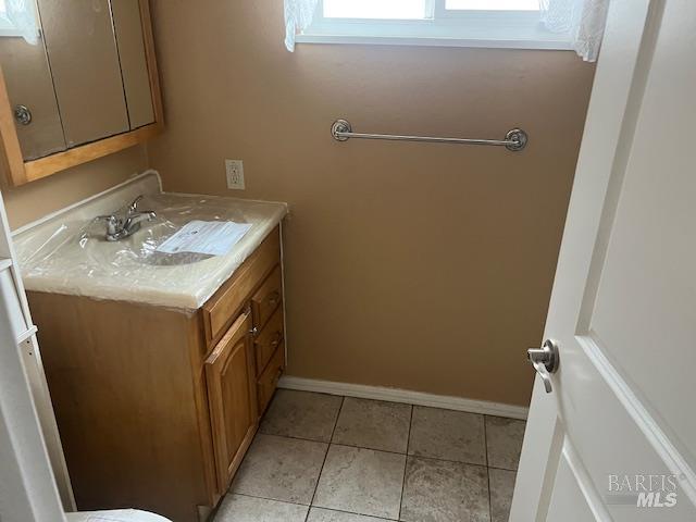 Detail Gallery Image 8 of 10 For 136 Clark Way, Vacaville,  CA 95687 - 3 Beds | 2 Baths