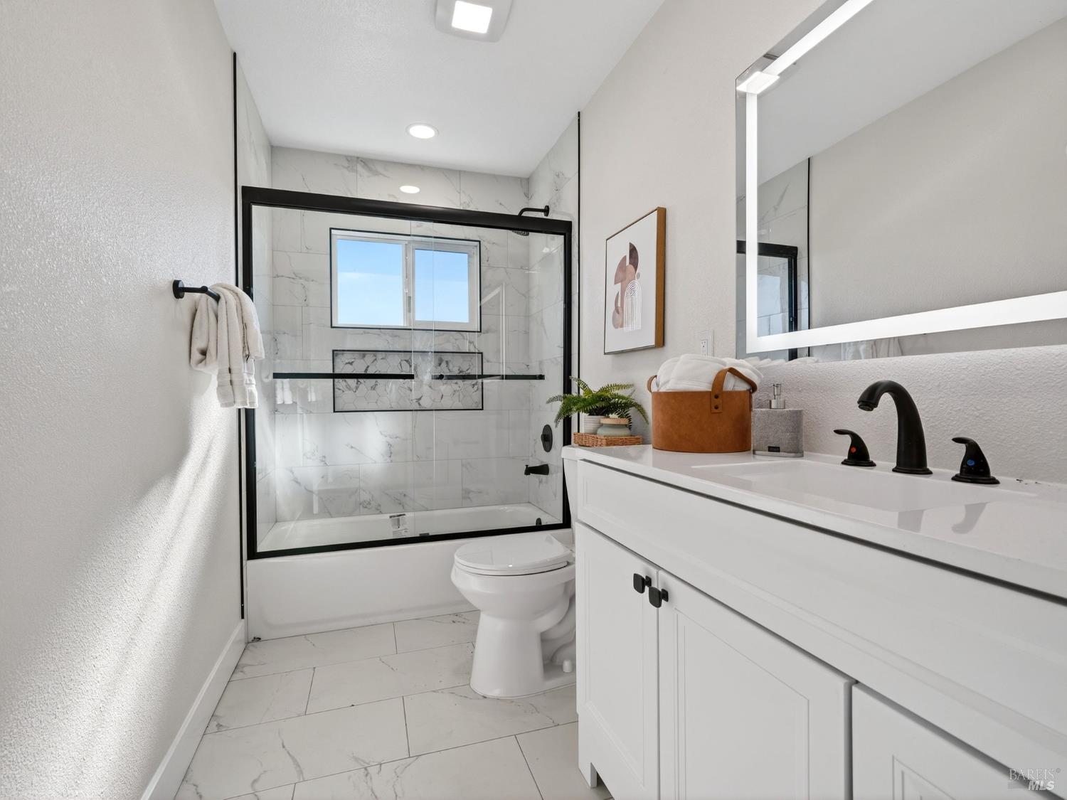 Detail Gallery Image 24 of 43 For 138 Dieninger St, Vallejo,  CA 94589 - 3 Beds | 2 Baths