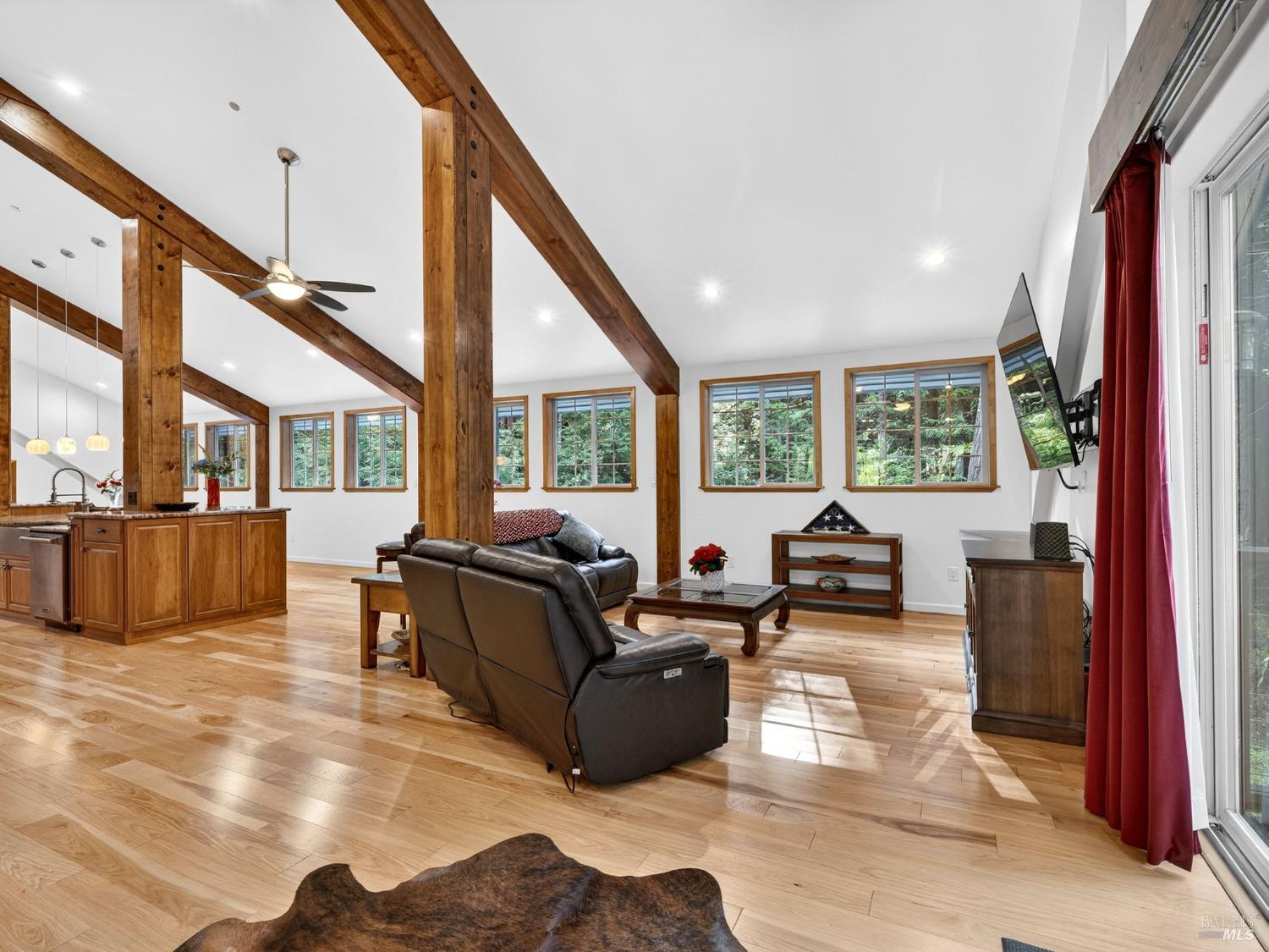 Detail Gallery Image 3 of 26 For 19400 Dorffi Rd, Fort Bragg,  CA 95437 - 3 Beds | 2/1 Baths