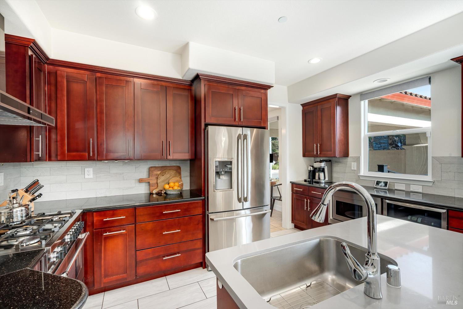 Detail Gallery Image 16 of 60 For 405 Brockman Ln, Sonoma,  CA 95476 - 4 Beds | 3 Baths