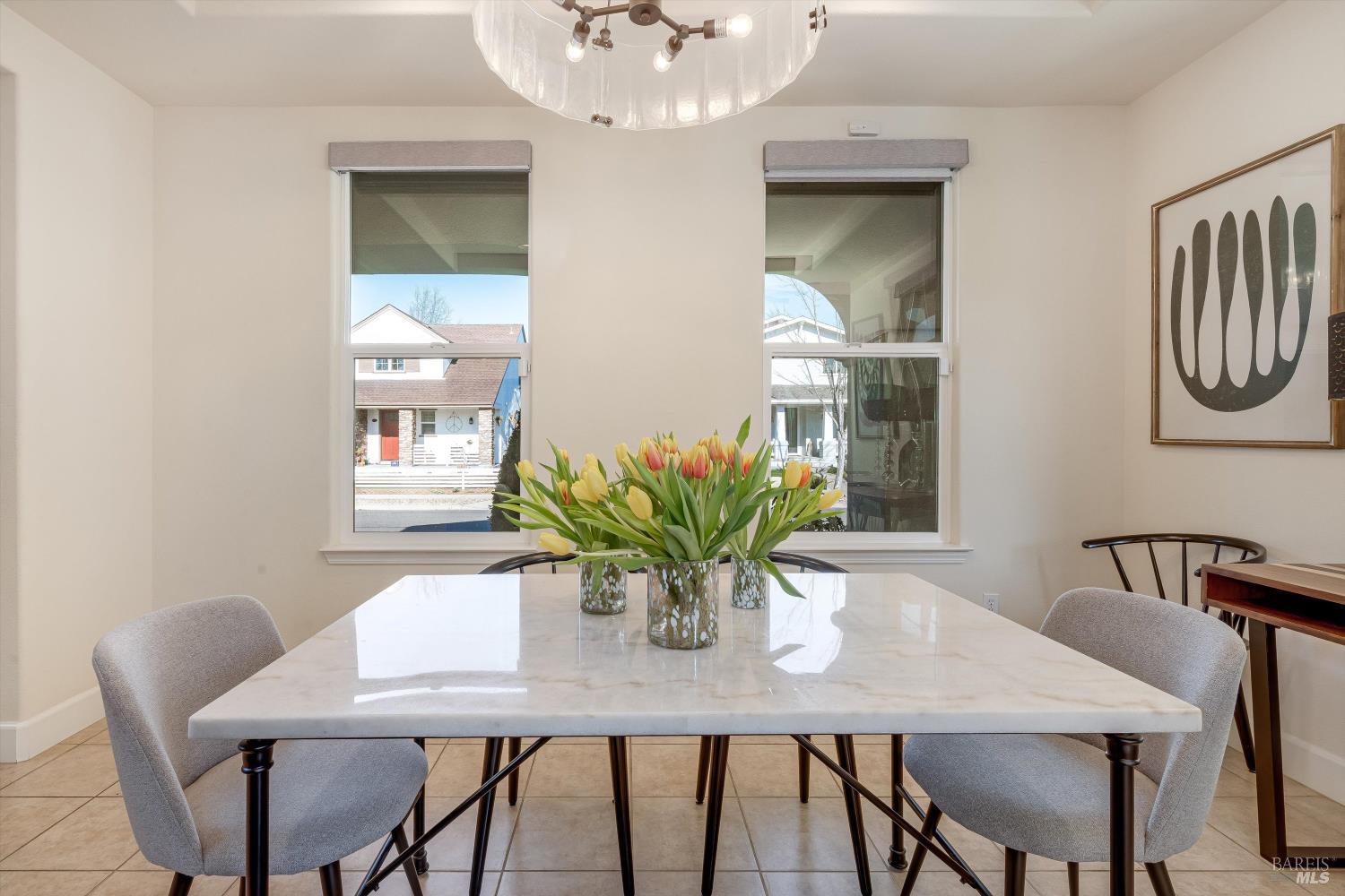 Detail Gallery Image 13 of 60 For 405 Brockman Ln, Sonoma,  CA 95476 - 4 Beds | 3 Baths