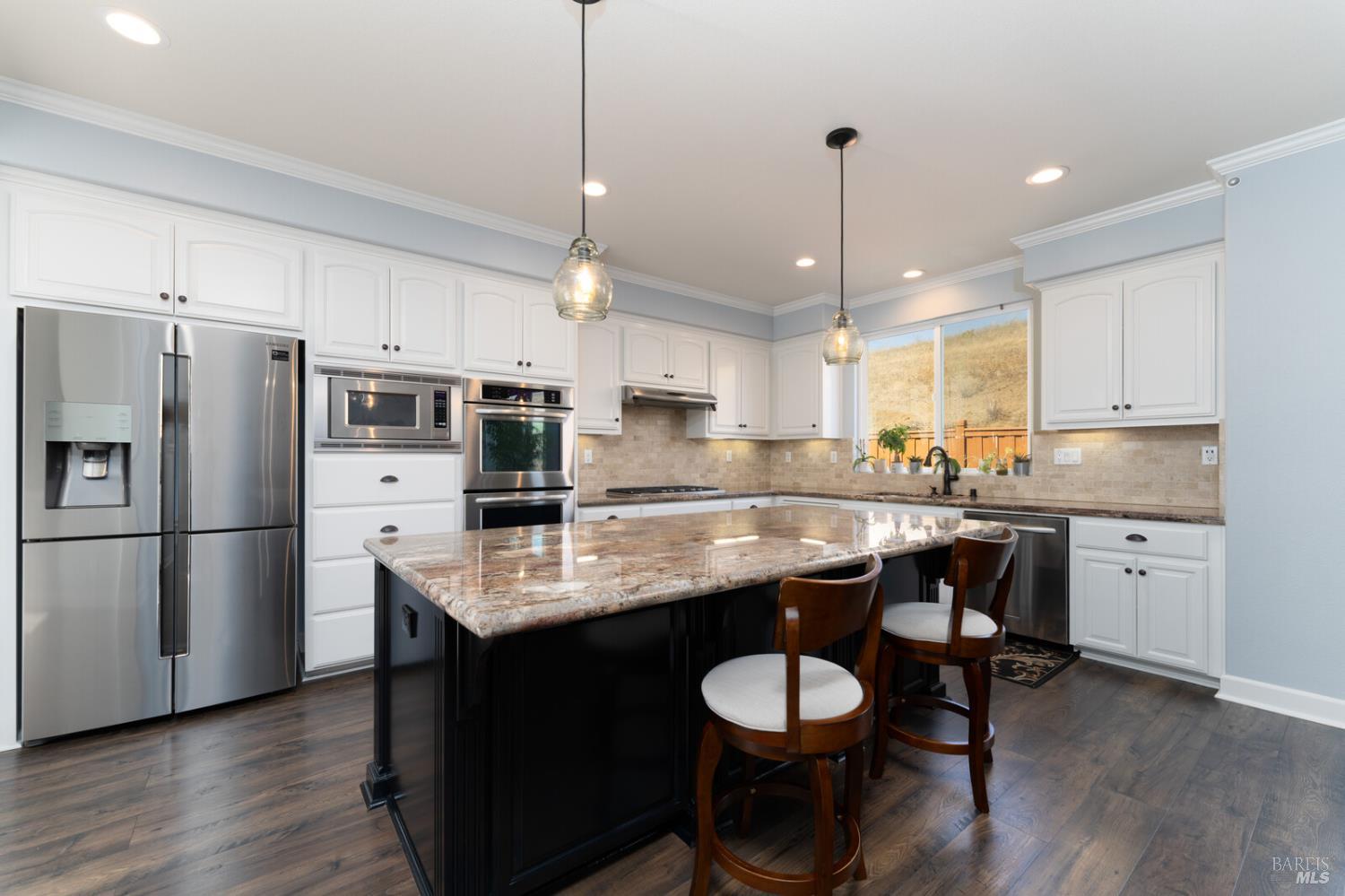 Detail Gallery Image 16 of 78 For 628 Stephen Ct, Benicia,  CA 94510 - 5 Beds | 4 Baths