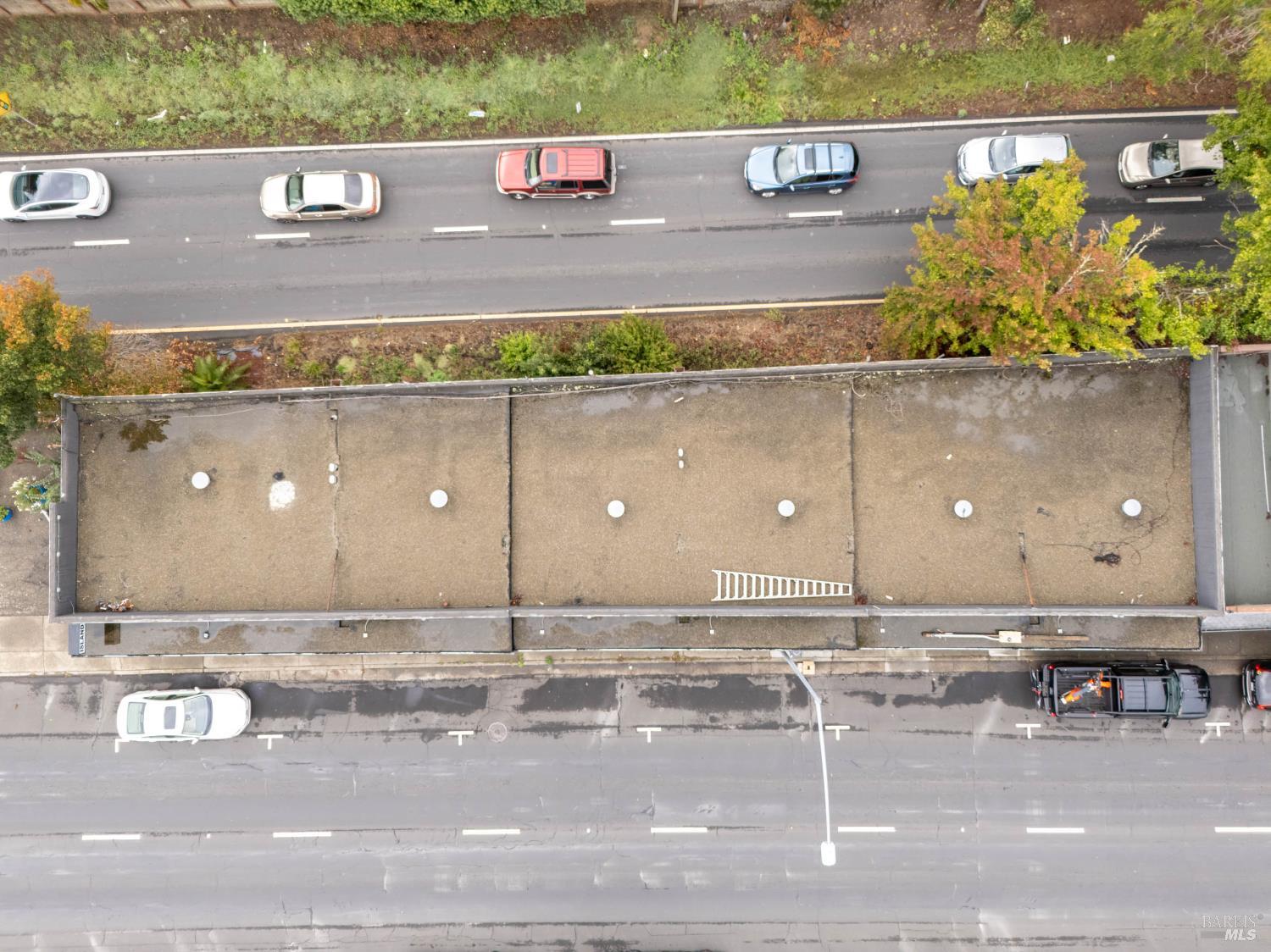 Detail Gallery Image 26 of 34 For 65 Red Hill Ave, San Anselmo,  CA 94960 - – Beds | – Baths