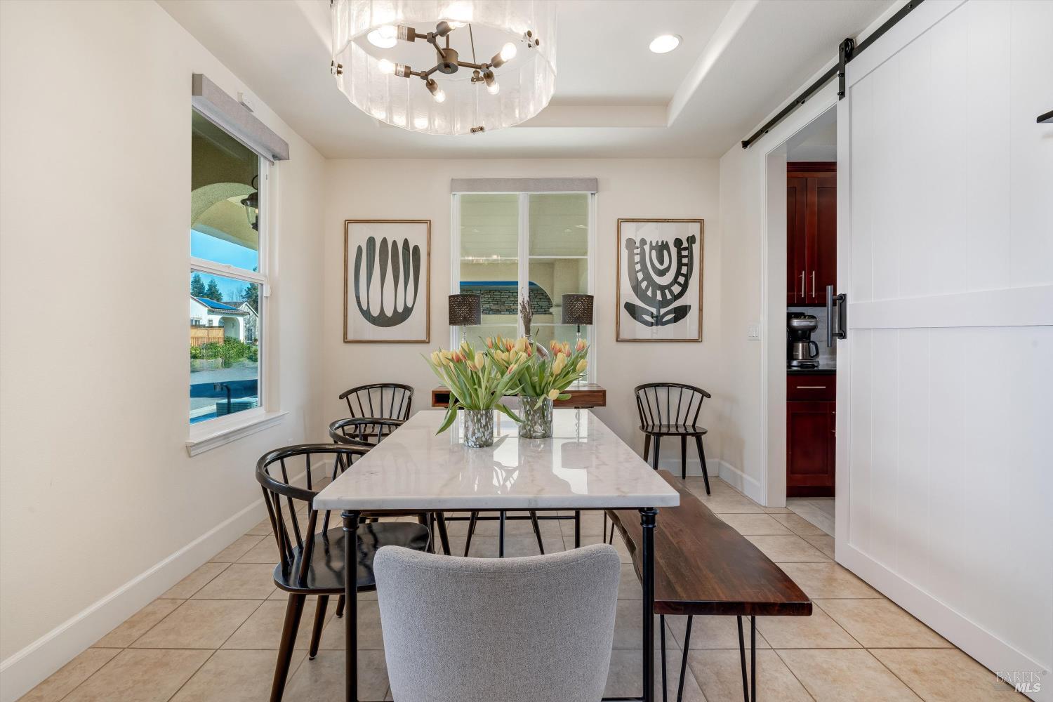 Detail Gallery Image 11 of 60 For 405 Brockman Ln, Sonoma,  CA 95476 - 4 Beds | 3 Baths