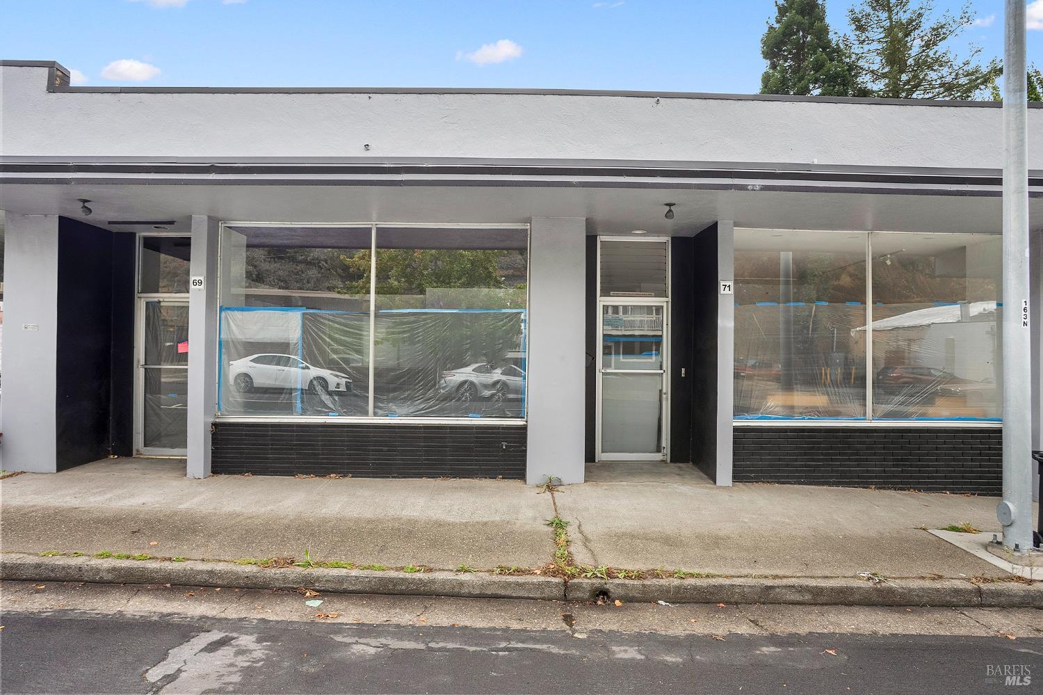 Detail Gallery Image 12 of 34 For 65 Red Hill Ave, San Anselmo,  CA 94960 - – Beds | – Baths