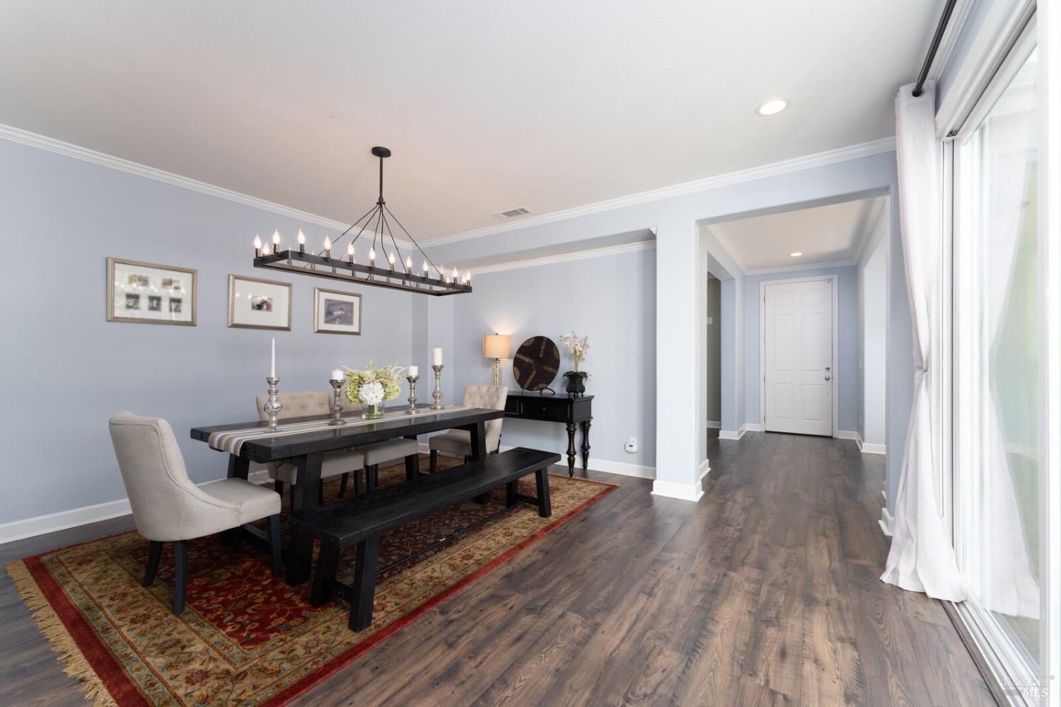 Detail Gallery Image 11 of 78 For 628 Stephen Ct, Benicia,  CA 94510 - 5 Beds | 4 Baths