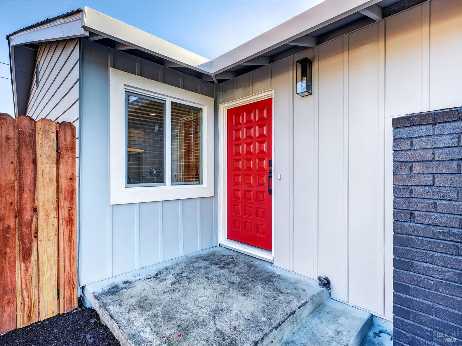Detail Gallery Image 2 of 43 For 138 Dieninger St, Vallejo,  CA 94589 - 3 Beds | 2 Baths