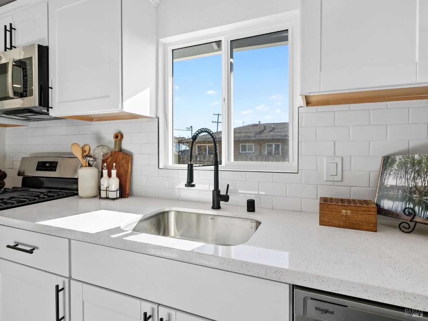 Detail Gallery Image 15 of 43 For 138 Dieninger St, Vallejo,  CA 94589 - 3 Beds | 2 Baths