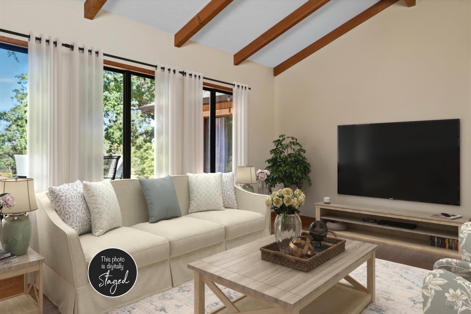 Detail Gallery Image 10 of 45 For 2487 Olivet Rd, Santa Rosa,  CA 95401 - 4 Beds | 2 Baths