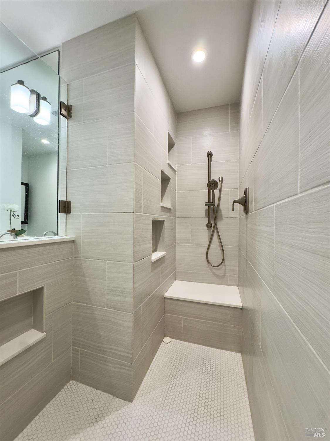 Detail Gallery Image 25 of 46 For 962 Marina Dr, Napa,  CA 94559 - 3 Beds | 2/1 Baths