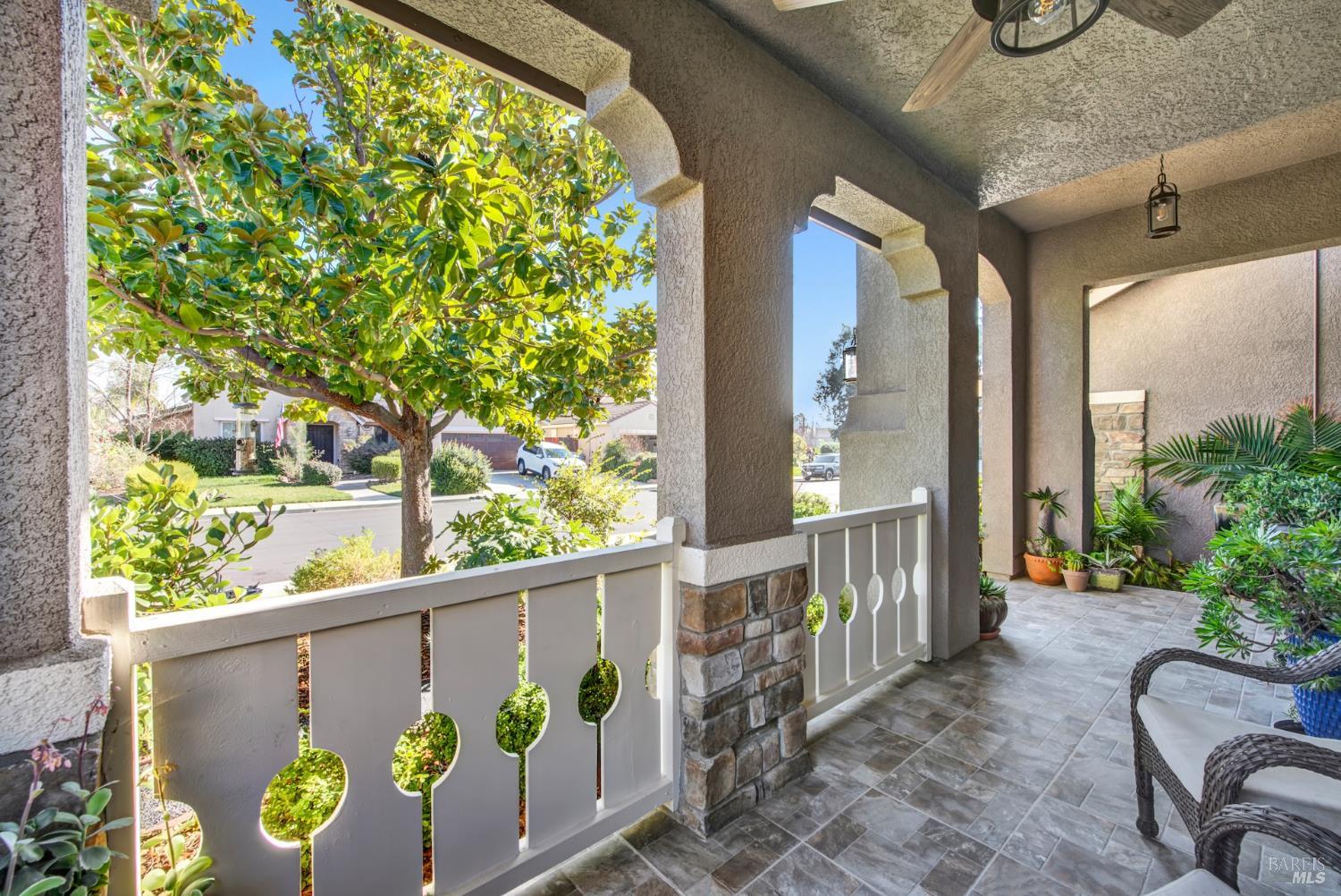 Detail Gallery Image 10 of 75 For 507 Topeka Ln, Vacaville,  CA 95687 - 5 Beds | 4 Baths