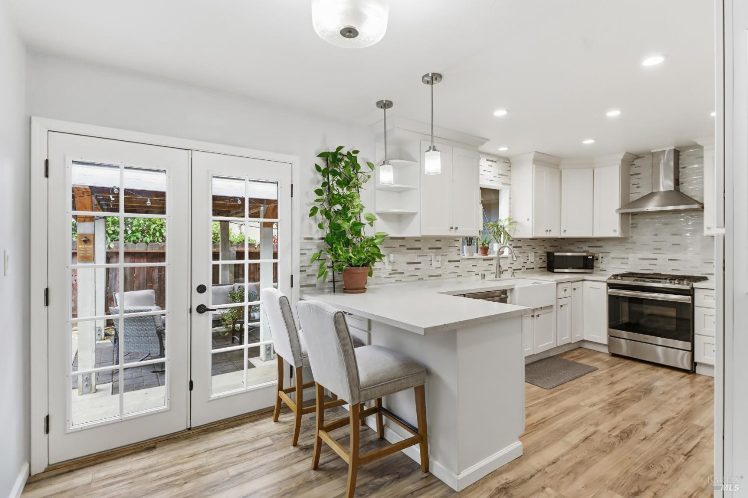 Detail Gallery Image 11 of 61 For 225 E Chestnut St, Dixon,  CA 95620 - 4 Beds | 3 Baths