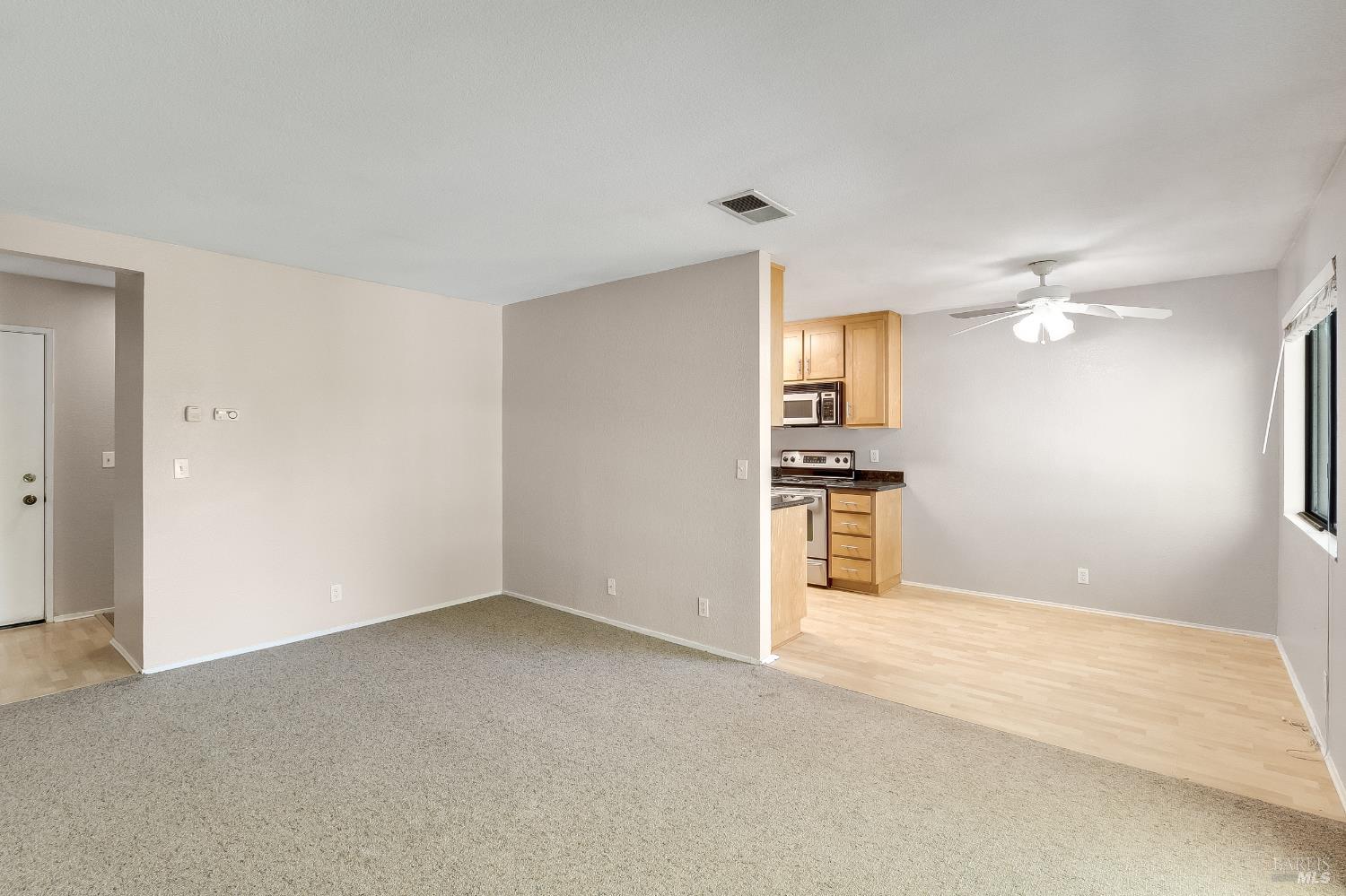 Detail Gallery Image 2 of 44 For 900 Cambridge Dr #104,  Benicia,  CA 94510 - 1 Beds | 1 Baths