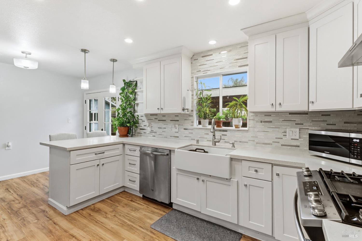 Detail Gallery Image 17 of 61 For 225 E Chestnut St, Dixon,  CA 95620 - 4 Beds | 3 Baths