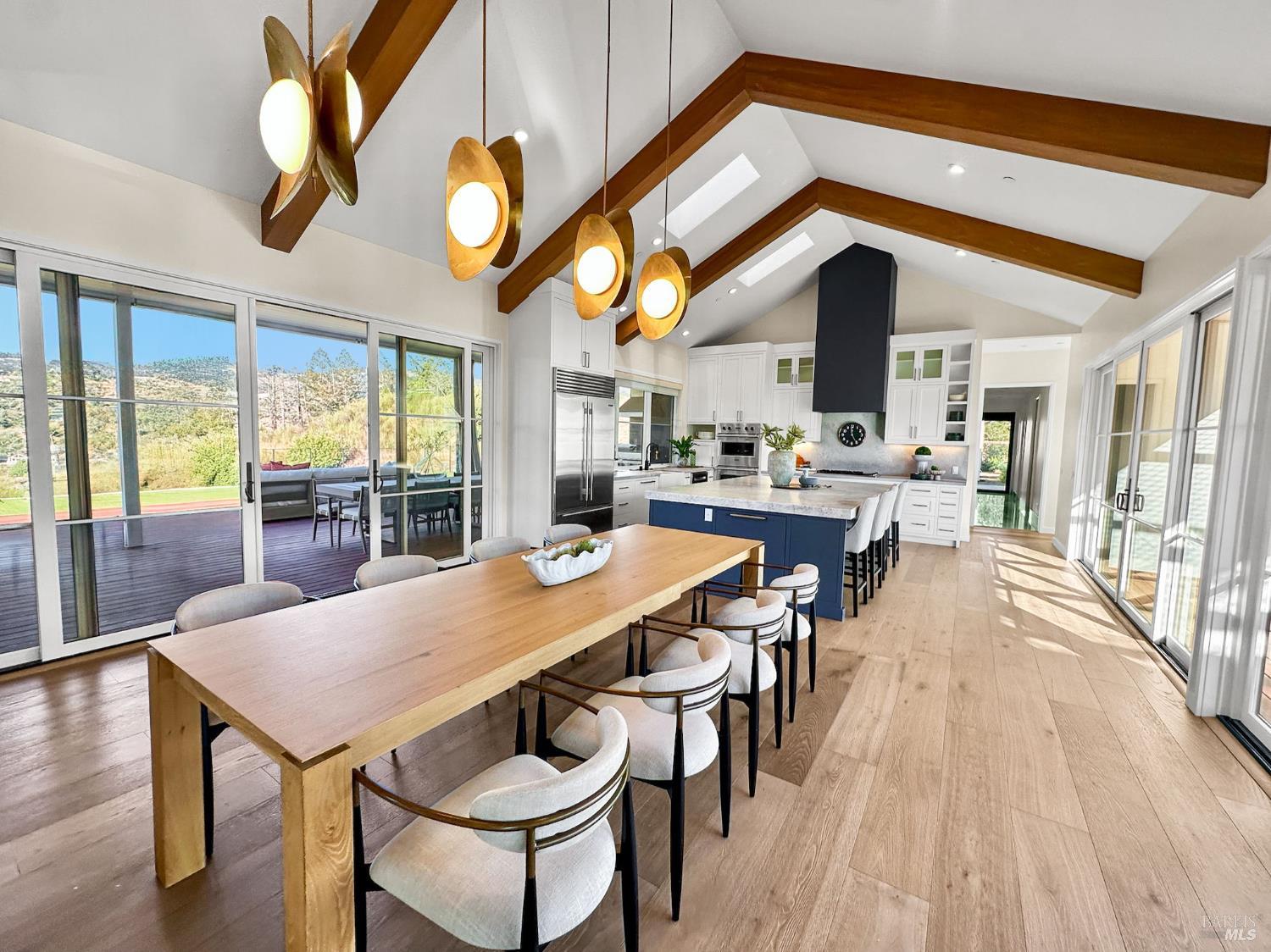 Detail Gallery Image 19 of 98 For 987 Mark West Springs Rd, Santa Rosa,  CA 95404 - 4 Beds | 4/4 Baths