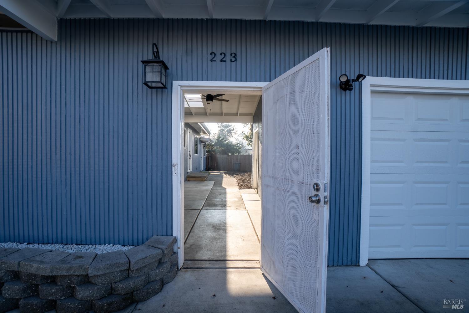 Detail Gallery Image 5 of 31 For 223 Wedgewood Ct, Vallejo,  CA 94591 - 3 Beds | 2 Baths