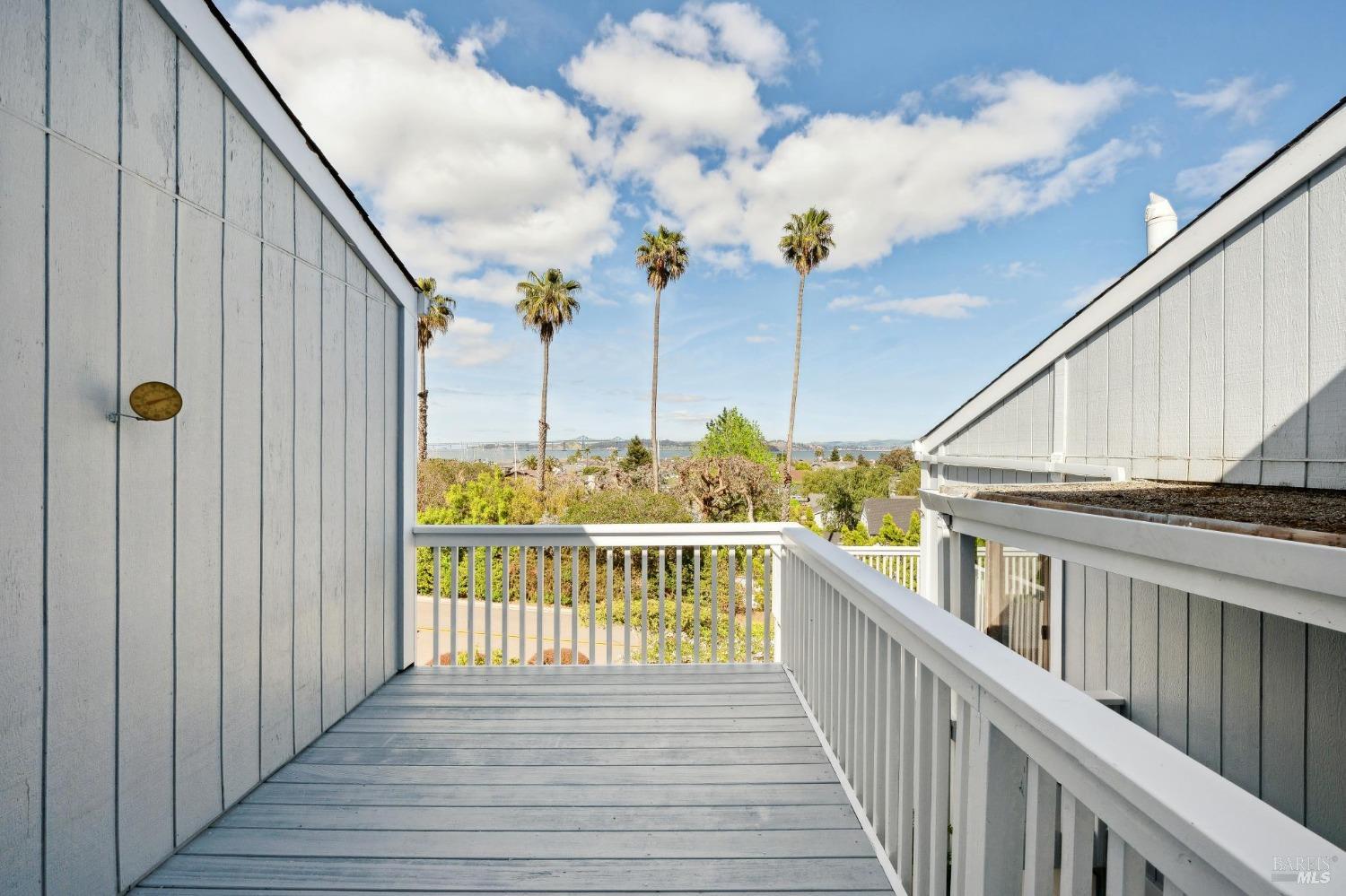 Detail Gallery Image 24 of 57 For 31 Antilles Way, Tiburon,  CA 94920 - 3 Beds | 2/1 Baths