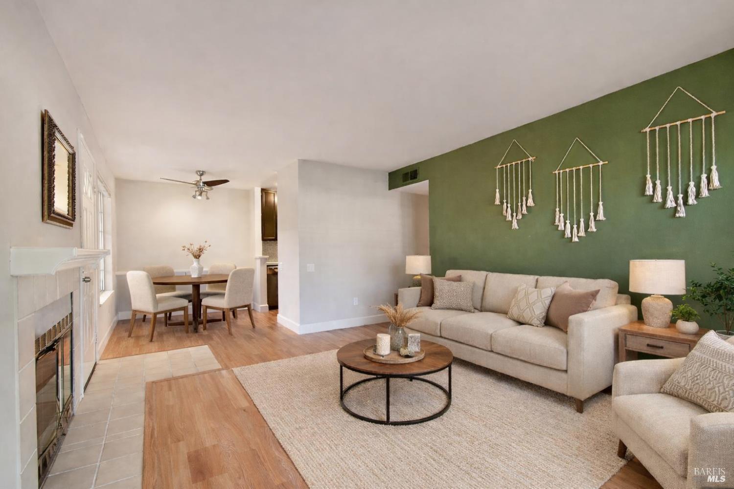 Detail Gallery Image 2 of 32 For 145 Glenwood Unkn, Hercules,  CA 94547 - 2 Beds | 2 Baths