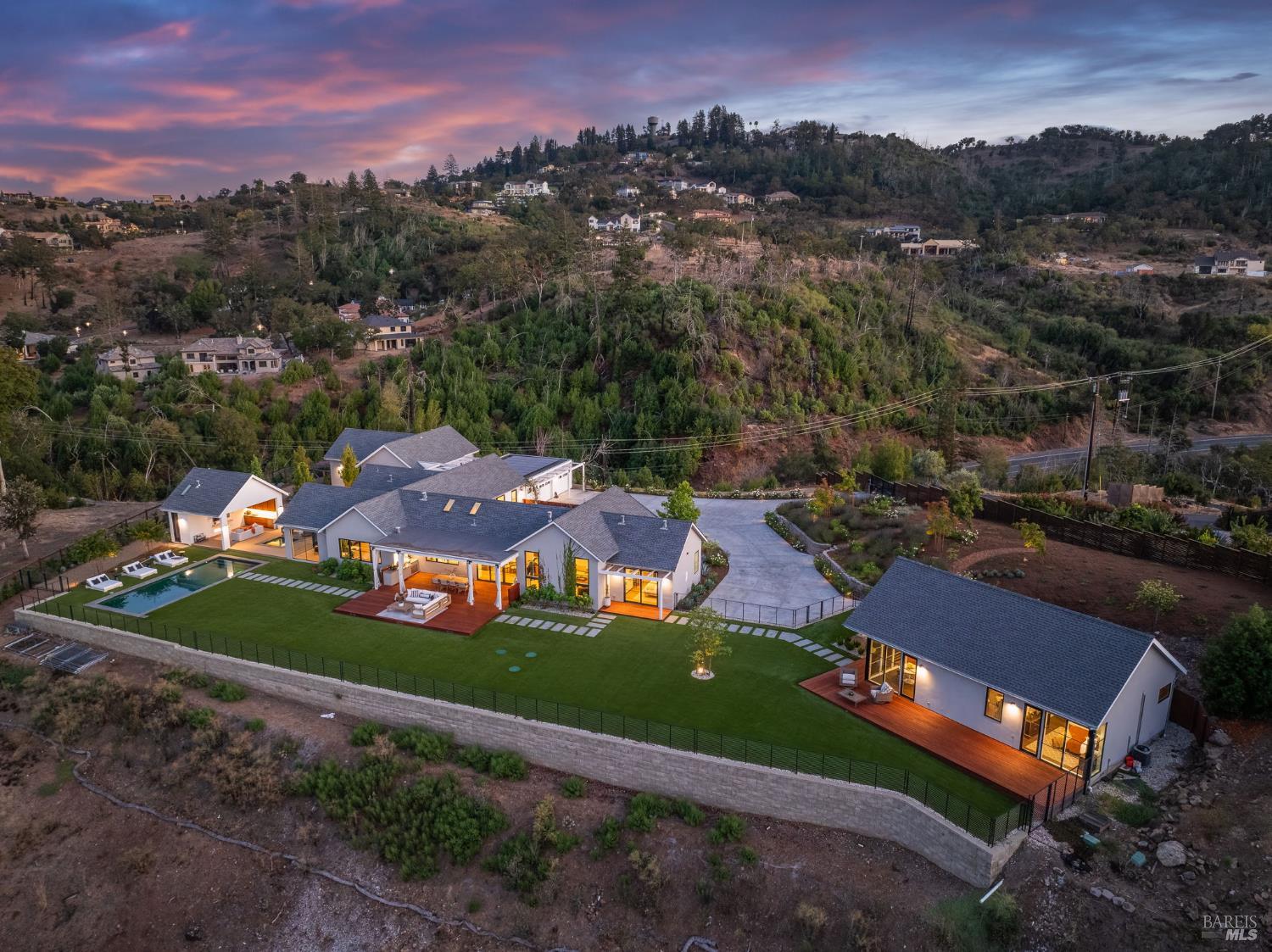 Detail Gallery Image 86 of 98 For 987 Mark West Springs Rd, Santa Rosa,  CA 95404 - 4 Beds | 4/4 Baths