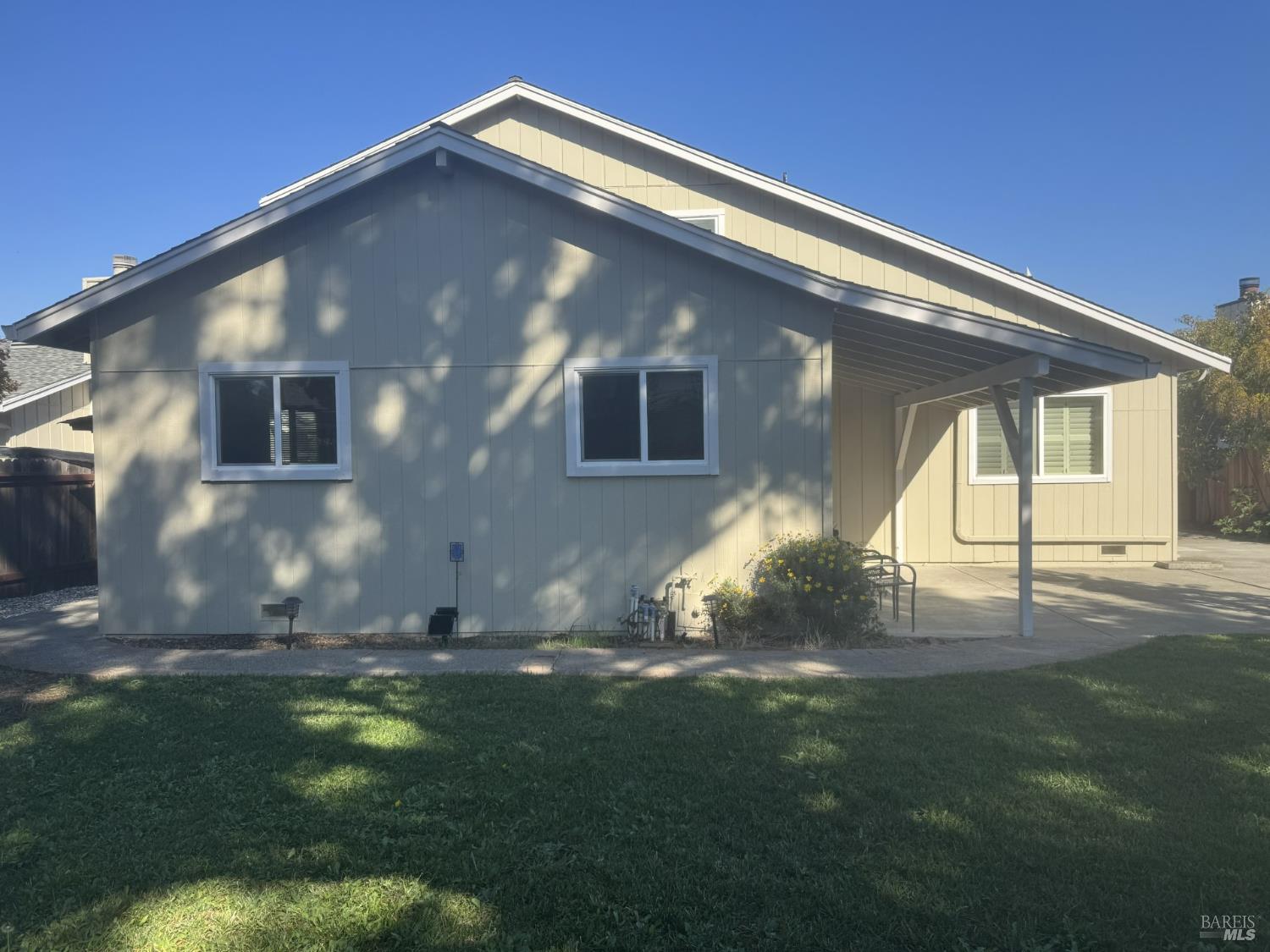 Detail Gallery Image 29 of 32 For 1411 Klamath Dr, Suisun City,  CA 94585 - 3 Beds | 2/1 Baths