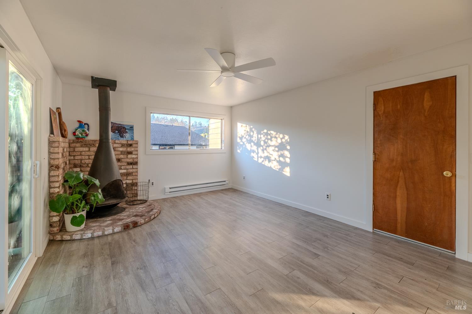 Detail Gallery Image 7 of 28 For 3532 Chanate Rd, Santa Rosa,  CA 95404 - 2 Beds | 1 Baths