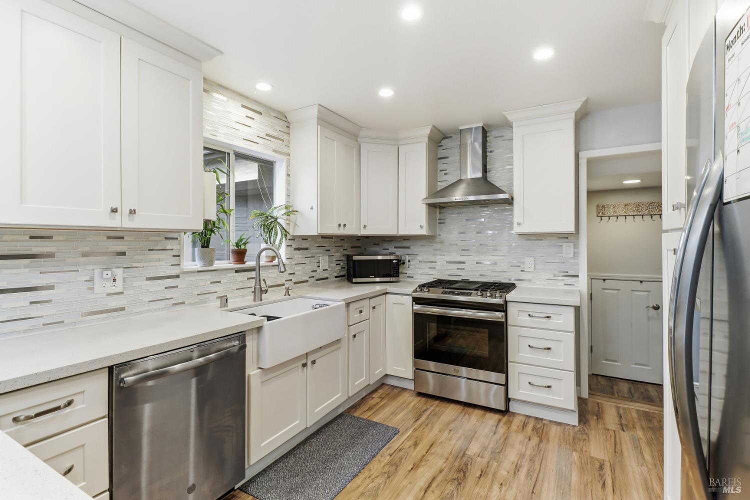 Detail Gallery Image 14 of 61 For 225 E Chestnut St, Dixon,  CA 95620 - 4 Beds | 3 Baths