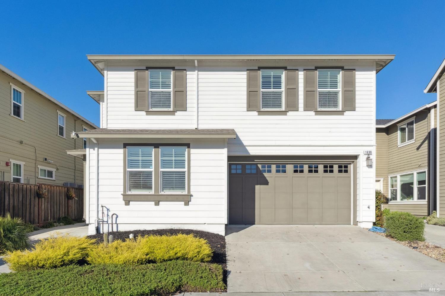 Front Image Thumbnail for BA326001930