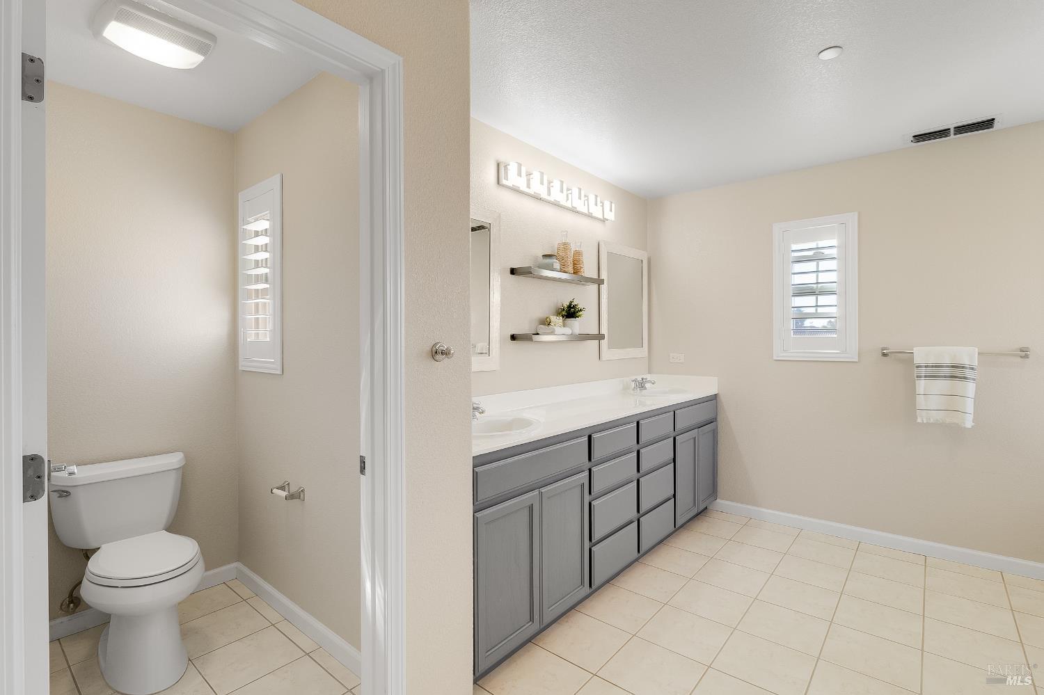 Detail Gallery Image 31 of 65 For 23 Castellina Cir, American Canyon,  CA 94503 - 4 Beds | 3 Baths