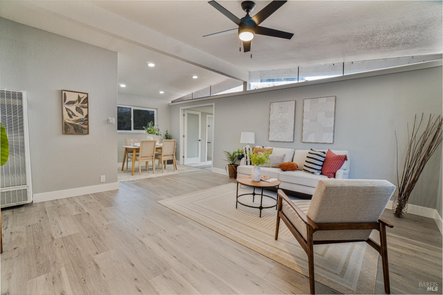 Detail Gallery Image 9 of 31 For 223 Wedgewood Ct, Vallejo,  CA 94591 - 3 Beds | 2 Baths