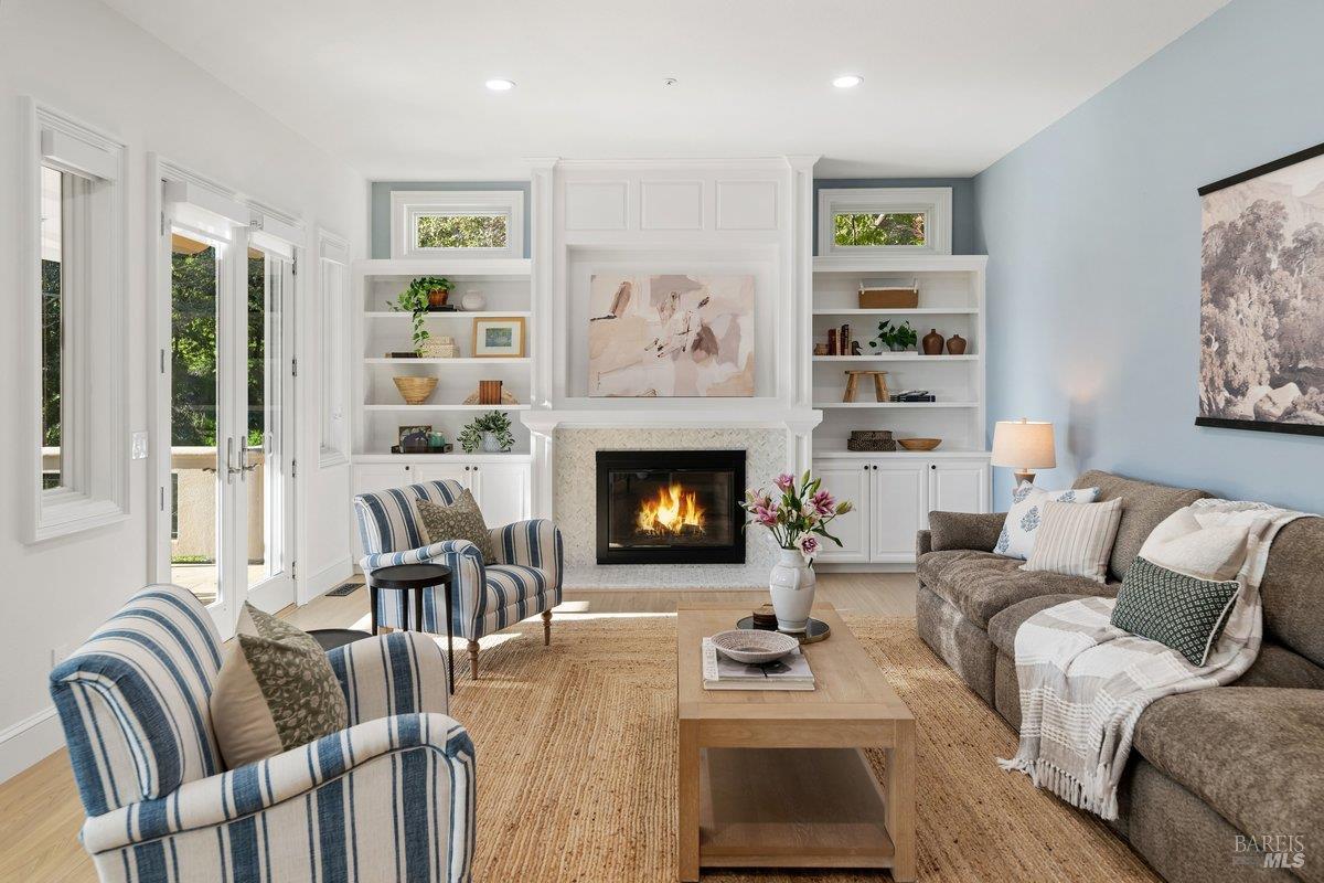 Detail Gallery Image 20 of 32 For 11 Loch Haven Ct, San Rafael,  CA 94901 - 5 Beds | 4/1 Baths