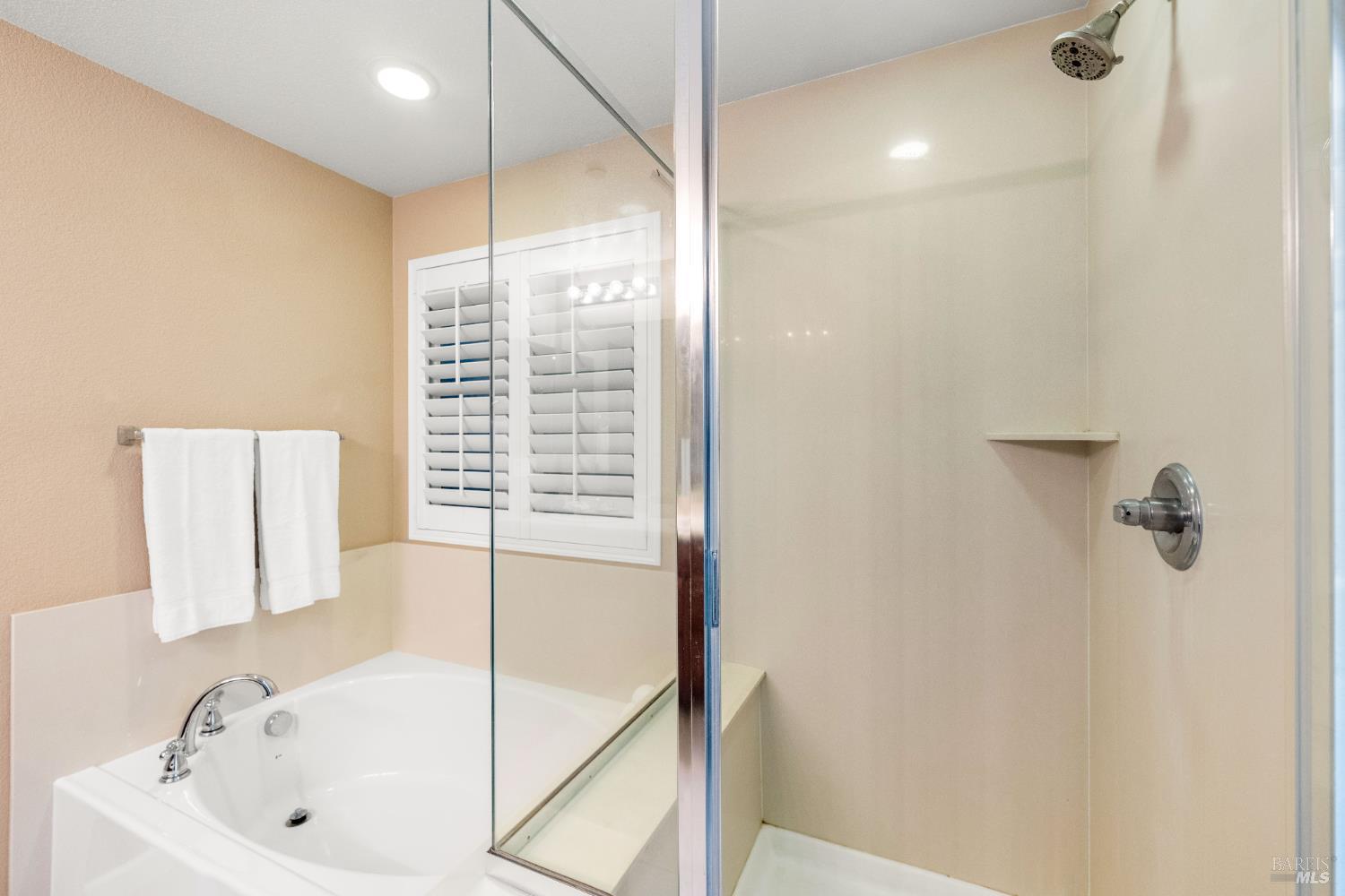 Detail Gallery Image 31 of 51 For 5300 Finkas Ln, Fairfield,  CA 94533 - 3 Beds | 2/1 Baths