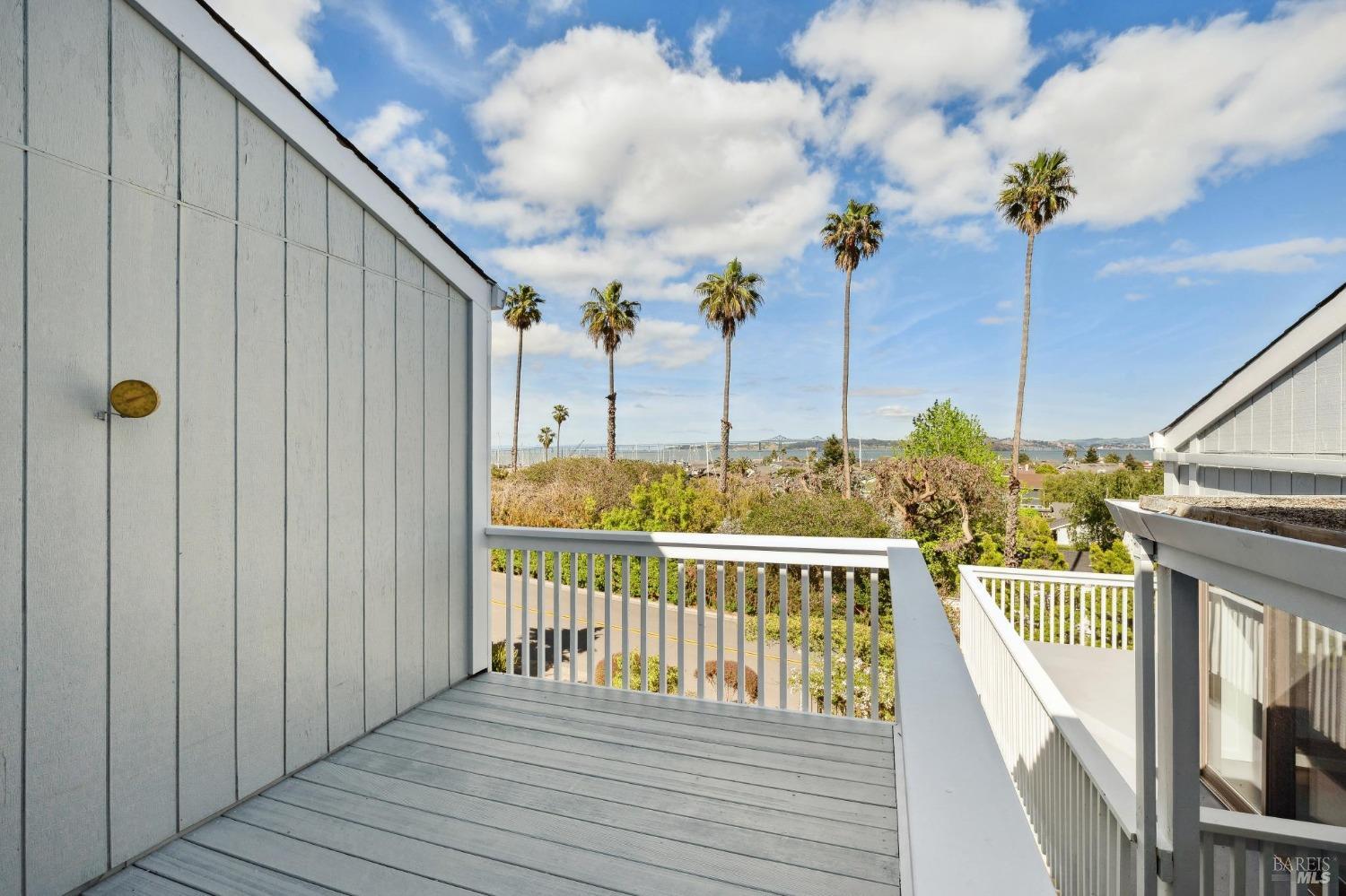 Detail Gallery Image 23 of 57 For 31 Antilles Way, Tiburon,  CA 94920 - 3 Beds | 2/1 Baths