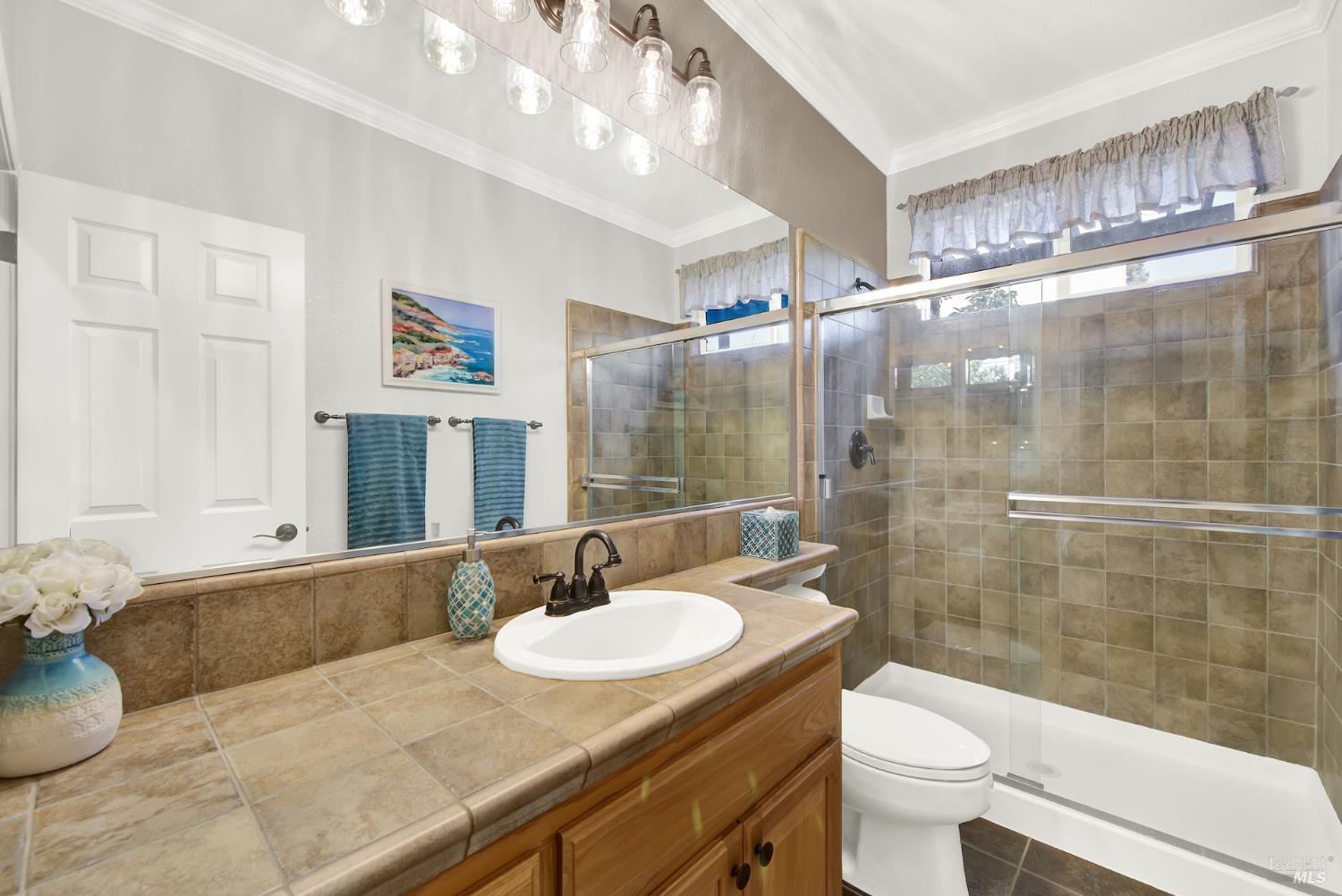 Detail Gallery Image 37 of 75 For 507 Topeka Ln, Vacaville,  CA 95687 - 5 Beds | 4 Baths