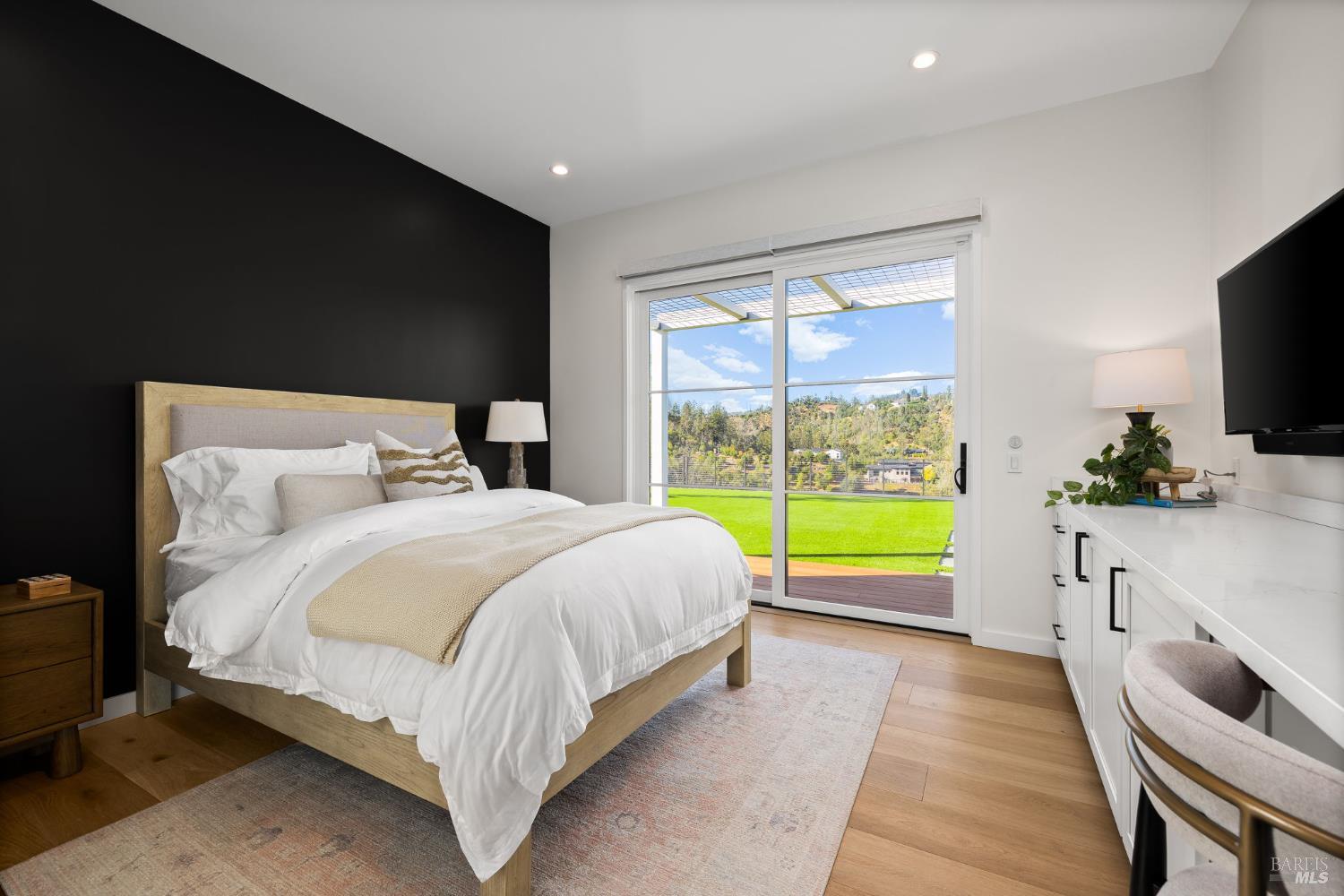 Detail Gallery Image 57 of 98 For 987 Mark West Springs Rd, Santa Rosa,  CA 95404 - 4 Beds | 4/4 Baths