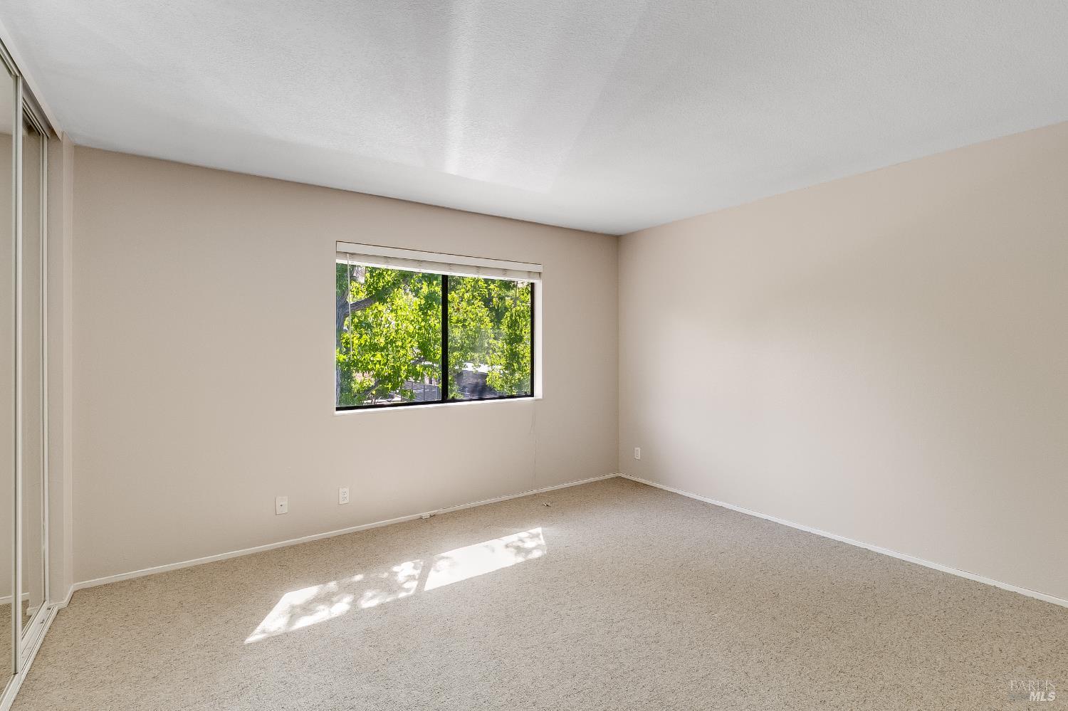 Detail Gallery Image 23 of 44 For 900 Cambridge Dr #104,  Benicia,  CA 94510 - 1 Beds | 1 Baths