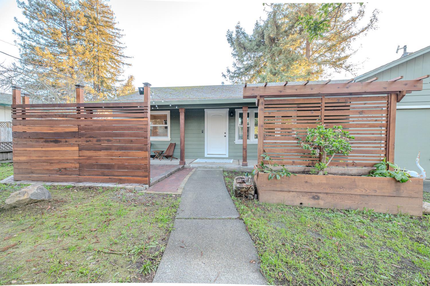 Detail Gallery Image 3 of 28 For 3532 Chanate Rd, Santa Rosa,  CA 95404 - 2 Beds | 1 Baths