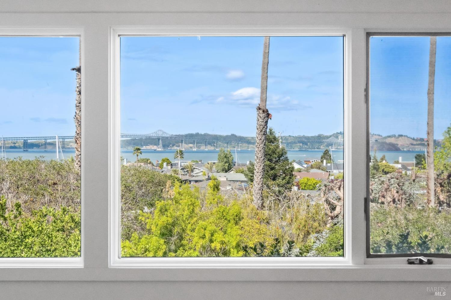 Detail Gallery Image 45 of 57 For 31 Antilles Way, Tiburon,  CA 94920 - 3 Beds | 2/1 Baths