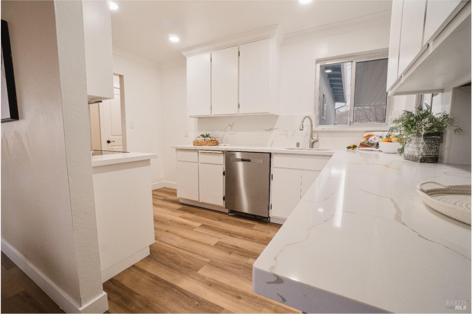 Detail Gallery Image 15 of 30 For 2034 Cambridge Dr, Fairfield,  CA 94533 - 3 Beds | 2 Baths