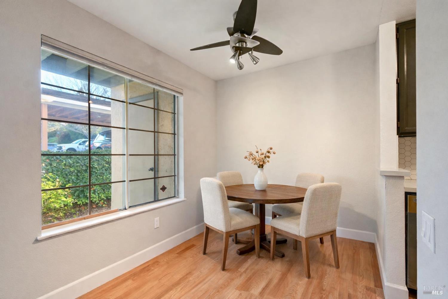 Detail Gallery Image 4 of 32 For 145 Glenwood Unkn, Hercules,  CA 94547 - 2 Beds | 2 Baths